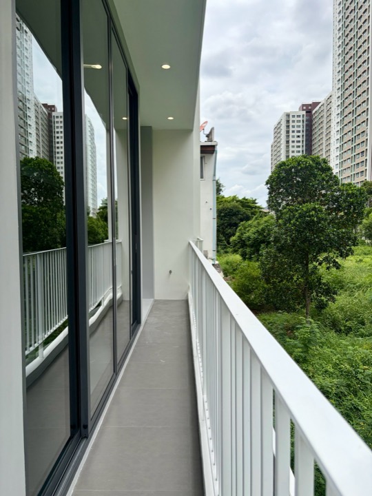 พื้นที่เปิดโล่ง 042 - Open floors / circulation